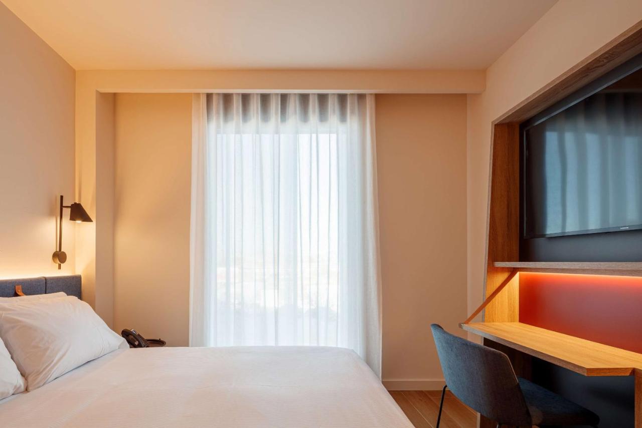 Hampton By Hilton Alcobendas Madrid Eksteriør bilde